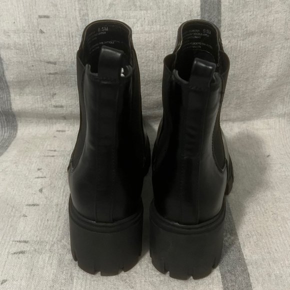 Madden Girl Shoes Madden Girl Womens Tessa Chelsea Boot Black Paris